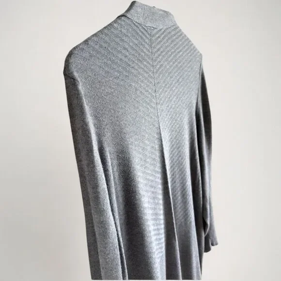 Soft Gray Ribbed Cardigan 1X Easy Throw-On Minimalist Cozy Fit - Picture 6 of 13
